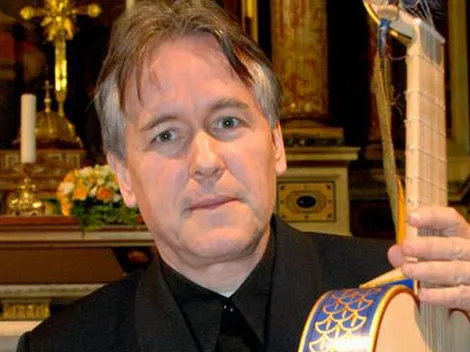 Hijo músico de Enrique Lafourcade se suicida en España