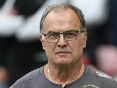 Leeds de Bielsa derrota al Brentford y toma la punta del ascenso inglés