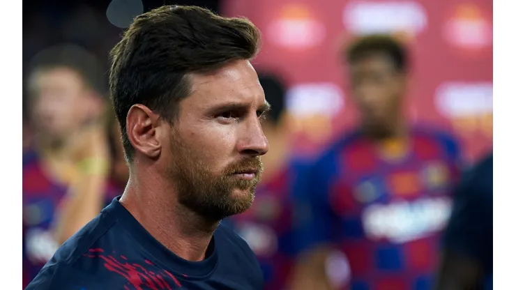 Lionel Messi podría debutar en la temporada este domingo.