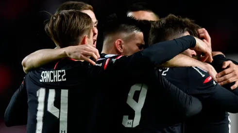 Estudiantes se mete entre los de arriba