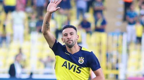 Mauricio Isla fue ovacionado en la presentación del plantel