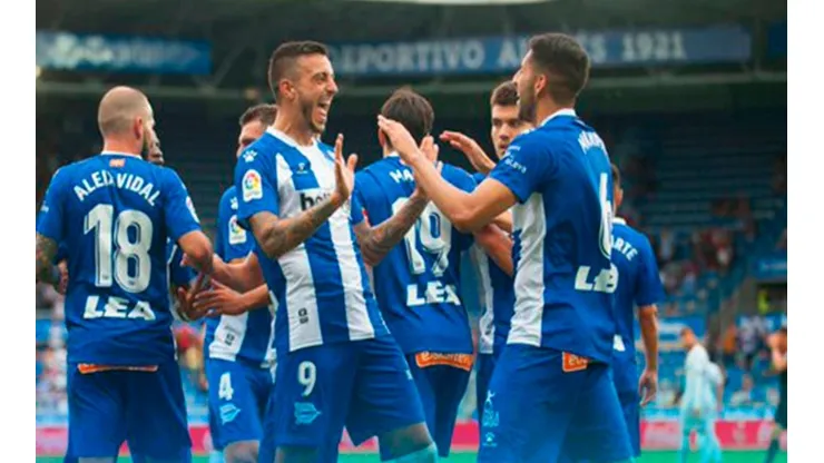 ¿De quién fue? El confuso gol de Guillermo Maripán en triunfo del Alavés (Foto: Twitter Alavés)