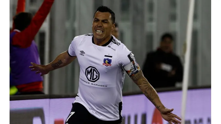 Paredes quedó a uno de Chamaco.