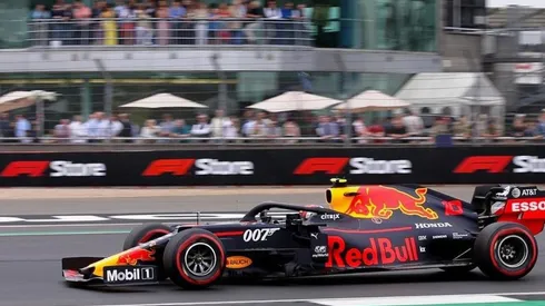 Gasly no pudo destacar como Verstappen en los Red Bull