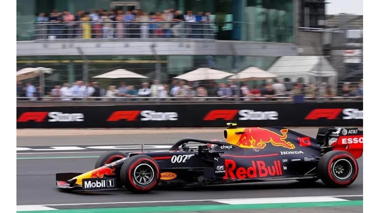 Gasly no pudo destacar como Verstappen en los Red Bull