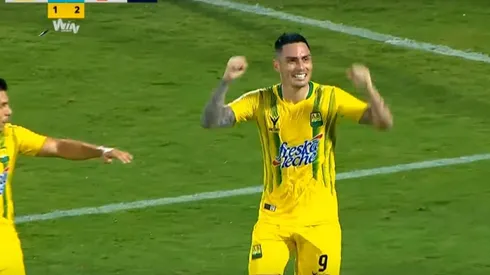 Pineda festeja su gol.