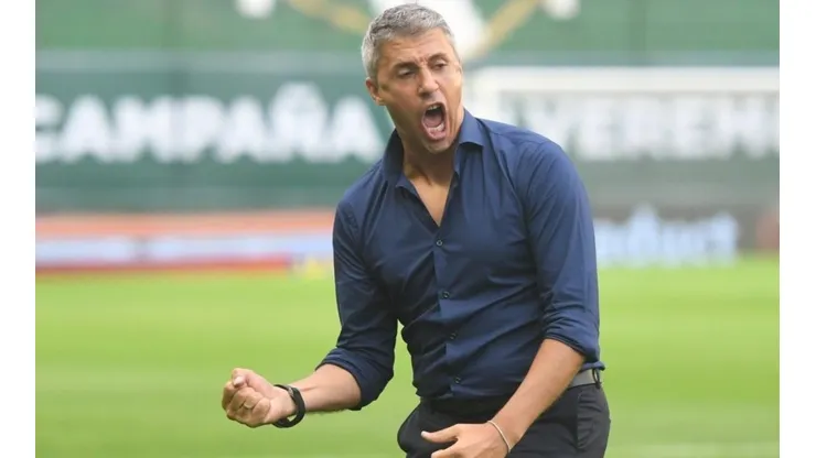 Hernán Crespo:"Estoy en esta hermosa montaña rusa que es la Argentina"