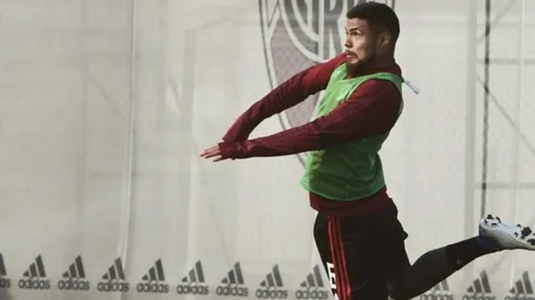 Paulo Díaz trabajará a la par del primer equipo antes de jugar Copa Libertadores