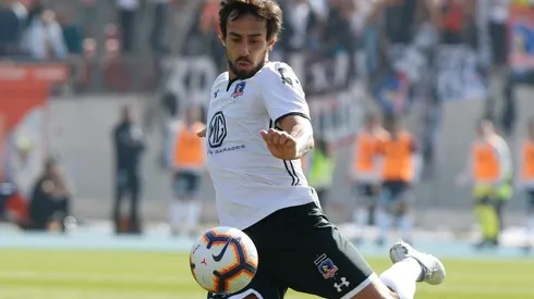 Valdivia a detalles de renovar por dos años en Colo Colo.