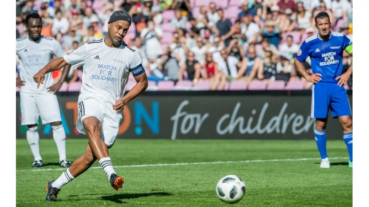 Ronaldinho disputó su último partido oficial en 2015.