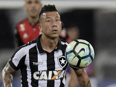 La U le cierra la puerta a Leo Valencia y Colo Colo lo contacta