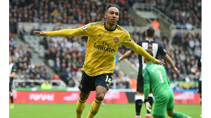 Auba le dio el triunfo al Arsenal