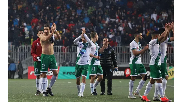 Puerto Montt gana y le quita la punta a Cobreloa.