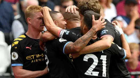 Manchester City golea al West Ham en el inicio de la Premier League