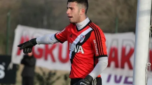 Todo vale: Joven arquero argentino busca club por Twitter