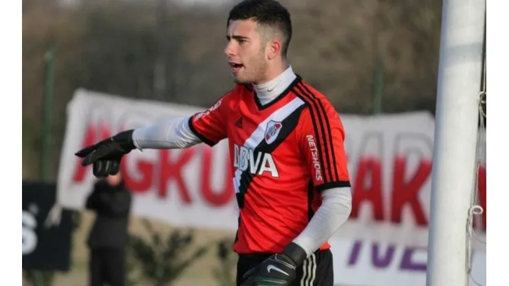 Todo vale: Joven arquero argentino busca club por Twitter