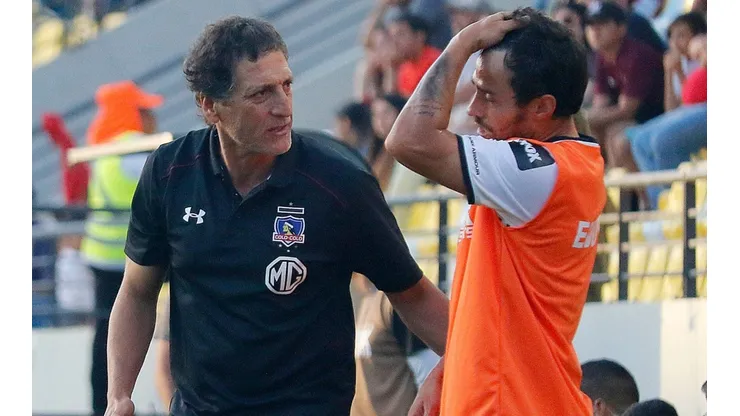 Salas y Valdivia en Colo Colo.