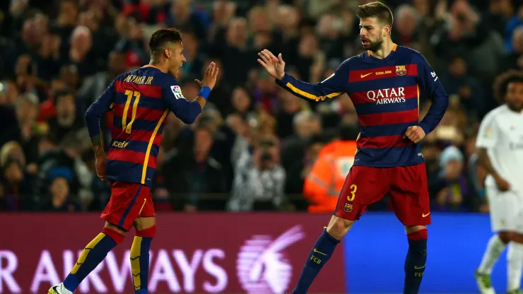 Piqué apura a su amigo Neymar: "Es él el que tiene que salir a hablar"