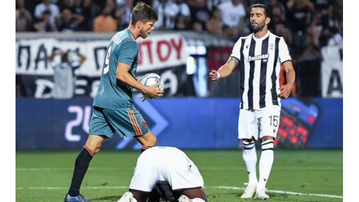 Ajax empata con el PAOK y complica su presencia en Champions League (Foto: Twitter @AFCAjax)