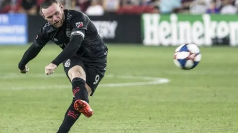 Wayne Rooney vuelve a inglaterra con una novedosa labor