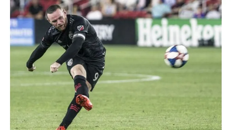Wayne Rooney vuelve a inglaterra con una novedosa labor