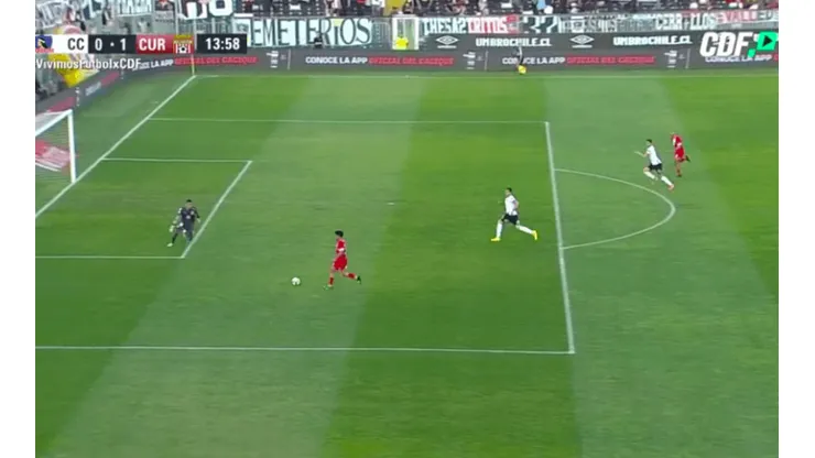 Dudas de Brayan Cortés permiten la apertura de la cuenta de Curicó ante Colo Colo (Foto: Transmisión CDF)