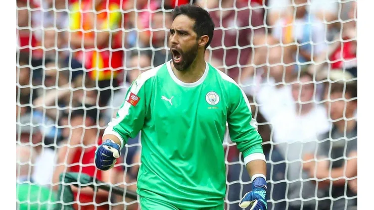 Prensa europea a los pies de Claudio Bravo: "Marcó su mejor partido desde que llegó a Inglaterra" (Foto: Agencia Uno)