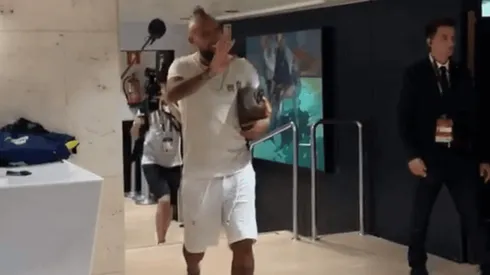 Vidal en su ingresó al Camp Nou esta tarde