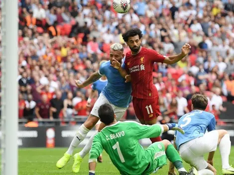 ¡Increíble! Walker le quita el grito de gol a Salah y saca el balón de la línea