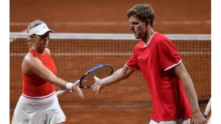 Jarry y Guarachi aseguran medalla este sábado en el dobles mixtos.