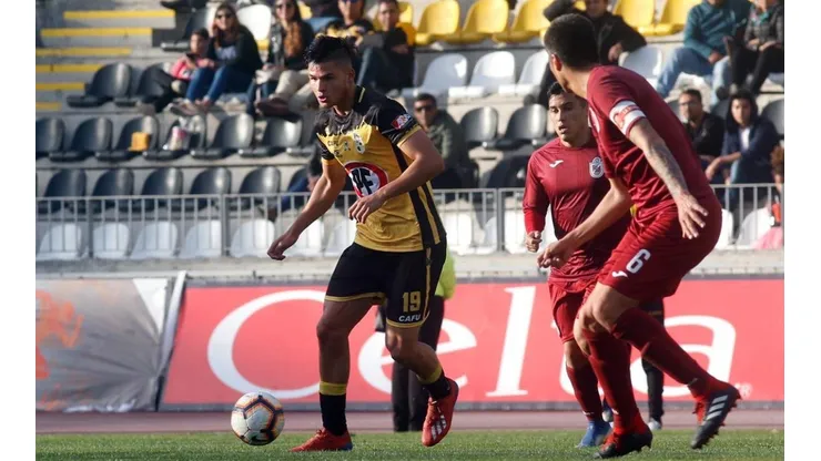 Jesús Ramírez, el venezolano que la rompe en Coquimbo