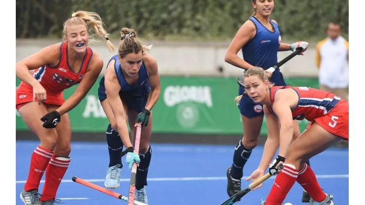 Las Diablas cosecharon una derrota en Lima, y les queda un encuentro en la fase de grupos ante México
