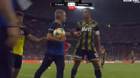 Nabil Dirar y su pataleta.