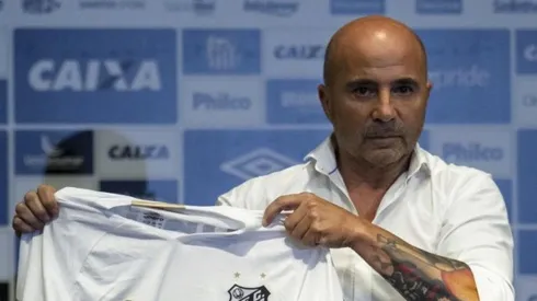 ¿Se va? Baja cláusula de salida de Jorge Sampaoli preocupa al Santos