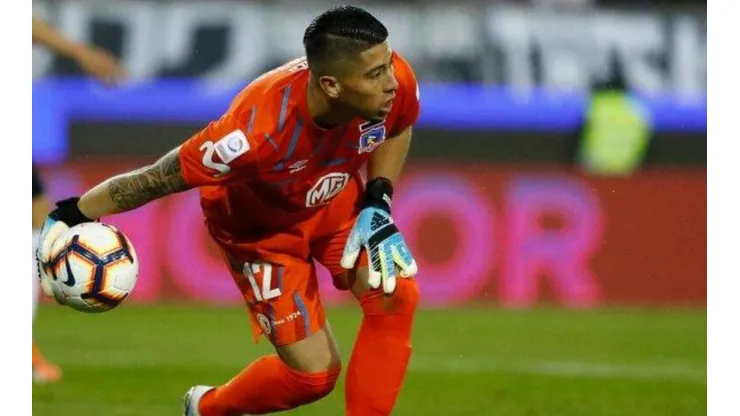 Brayan Cortés jugando ante Everton de Viña del Mar