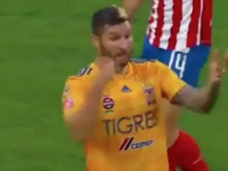 André-Pierre Gignac le ofrece combos al DT rival en pleno partido