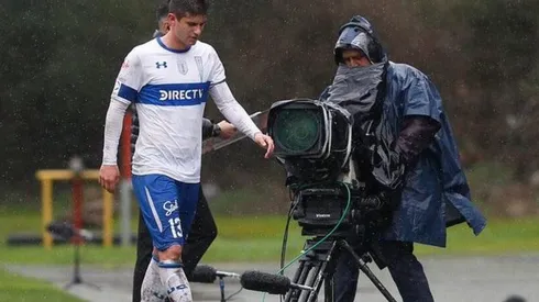 Benjamín Kuscevic sale lesionado en el CAP