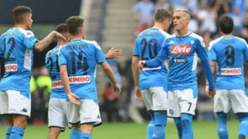 No tuvo respeto por el campeón: Nápoli vence 3-0 a Liverpool