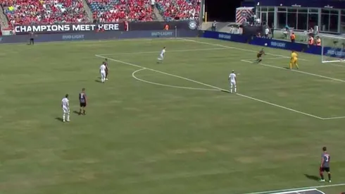 Vlachodimos le encontró la pillería al nuevo saque de fondo