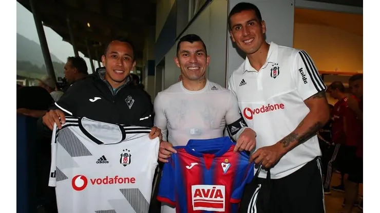 Gary Medel vuelve a hacer fútbol