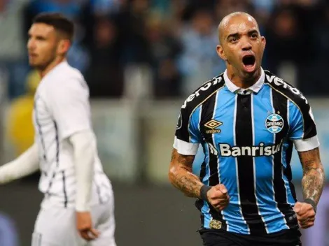 Gremio derrota a Libertad en Copa Libertadores