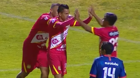 Gol de Carlos Ross en Perú