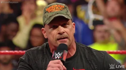 Stone Cold en su regreso a RAW.