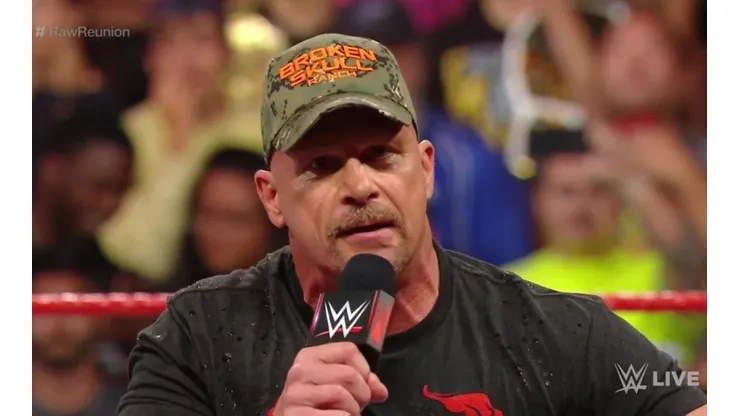 Stone Cold en su regreso a RAW.