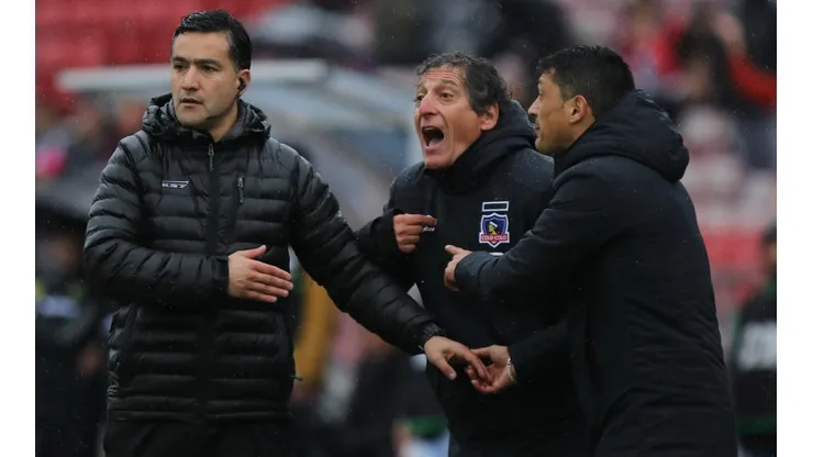 Mario Salas fue expulsado en el duelo ante Barnechea (Foto: Agencia Uno)