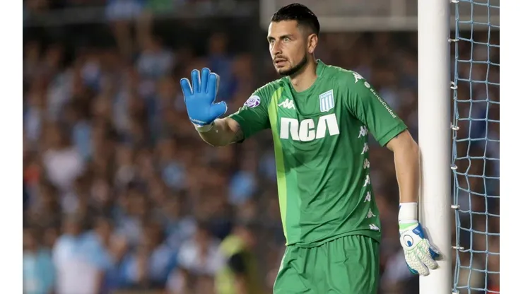 Pese a gran actuación de Gabriel Arias, Racing fue eliminado por club del ascenso
