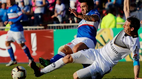 La UC recibe al Chago Morning en un nevado San Carlos (Foto: Agencia Uno)