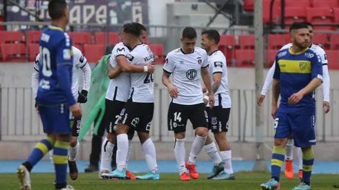 Colo Colo gana, gusta y golea