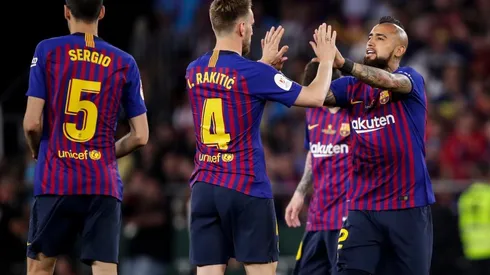 Rakitic celebra con Vidal.