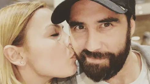 Carla Pardo junto a Claudio Bravo (Foto: Instagram Carla Pardo)